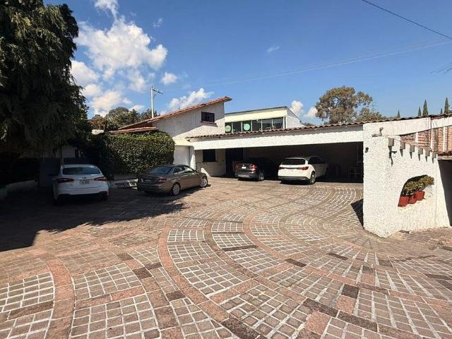 Hermosa casa en la Colonia San Bartolo Ameyalco