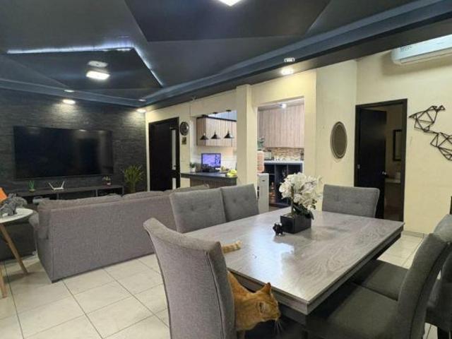 HERMOSA CASA EN NUEVO CORDOBA