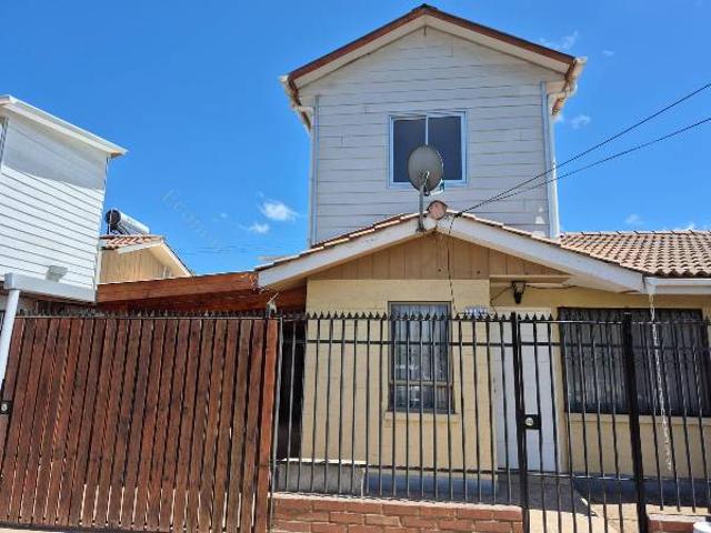 hermosa casa en sector parque los robles, quillota