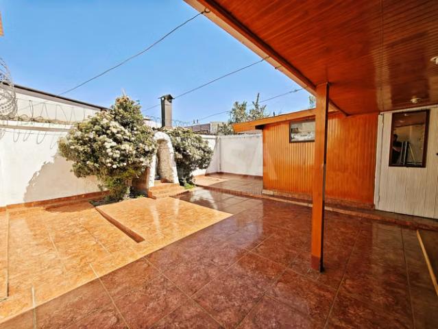 Hermosa casa en pasaje trece norte, p. A. cerda 1820 | dormitorios por 2446.00 en Pedro Aguirre Cerda