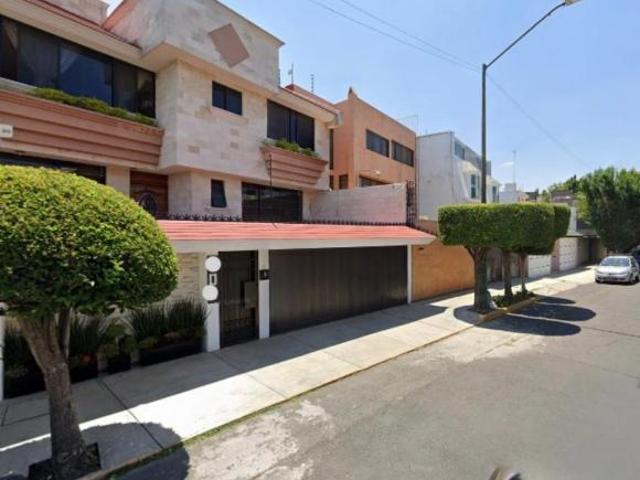 Hermosa Casa en Paseos de Taxqueña!