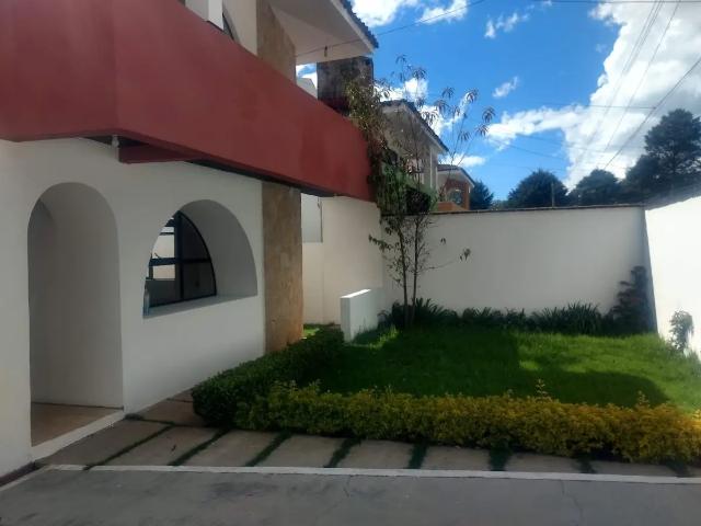 HERMOSA CASA EN REAL DEL MONTE, SAN CRISTOBAL, CHIAPAS, CON AMPLIOS JARDINES, TRATO DIRECTO