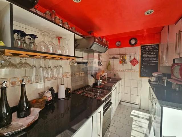 Hermosa casa en reina. 2 dormitorios por 7300.00 en La Reina