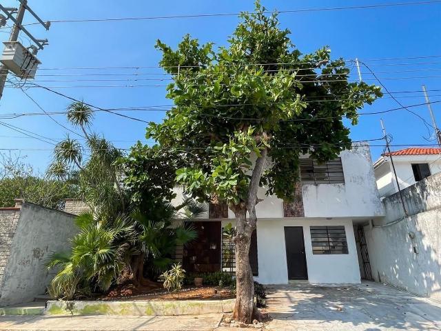 | Hermosa casa, en renta. |
