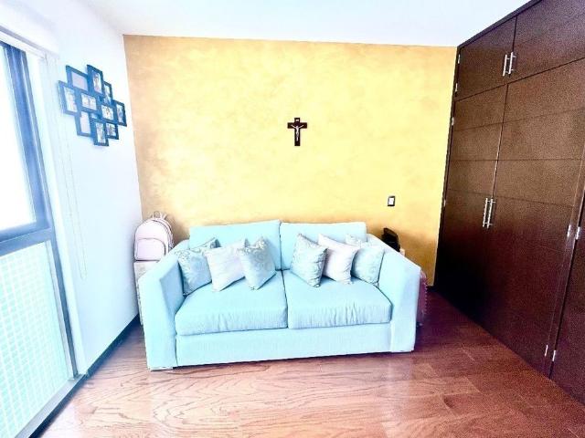 Hermosa Casa en Renta con Jardin y RG