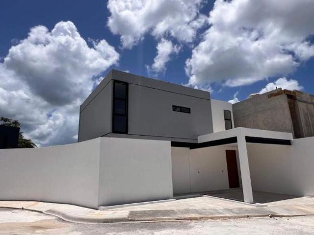 HERMOSA CASA EN RENTA DE 3 RECAMARAS EN ZONA PRIVILEGIADA