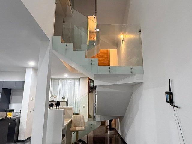 hermosa casa en renta en capital norte zona valle imperial