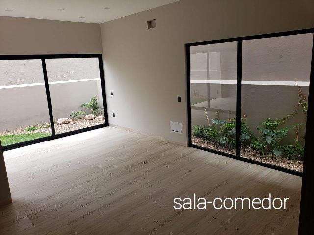 Hermosa casa en renta en Carlota