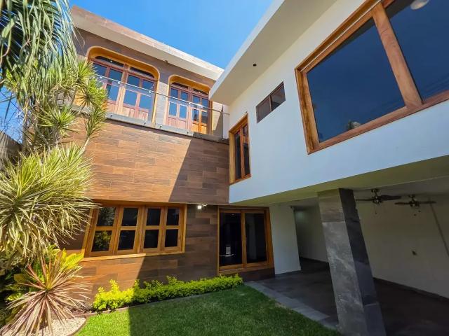 Hermosa casa en renta en la colonia Quintana Roo