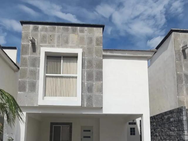 Hermosa casa en renta sector viñedos