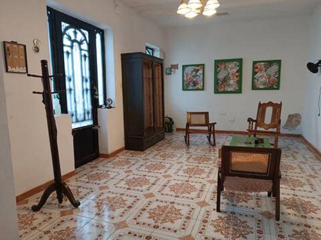 HERMOSA CASA EN RENTA SEMI AMUEBLADA MERIDA CENTRO CERCA PLANCHA IVC 2648