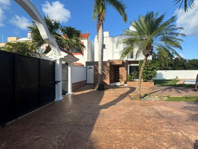 HERMOSA CASA EN RENTA Y/O VENTA SANTA FE