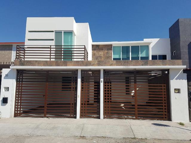 Hermosa Casa en Residencial Santa F?, salida a Tlacote, 3 Rec?maras, de LUJO