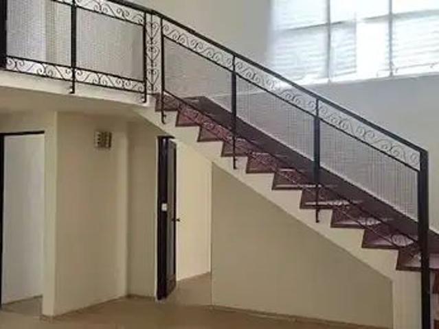 Hermosa Casa, En Taxqueña, Muy Amplia, Llena De Luz Natural, Con Salida Fácil A Avenidas Importantes, Bien Comunicada, En Colonia Residencial Tranquila