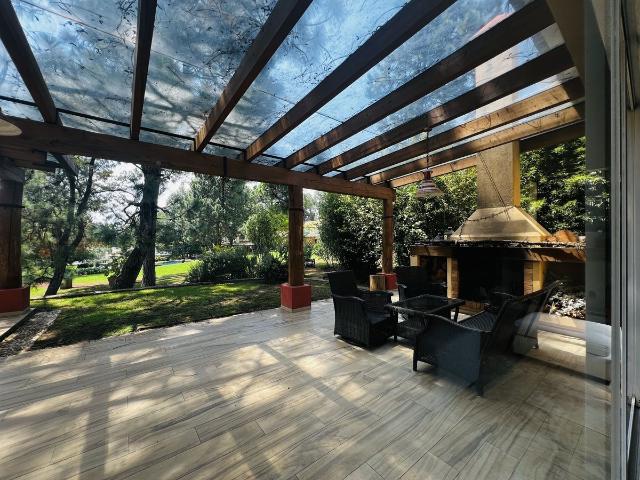 HERMOSA CASA EN VALLE DE BRAVO