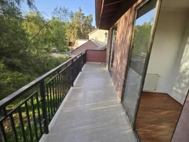 Hermosa casa en venta, 5d+4b+6estac. Santa elena, colina | 5 dormitorios por 10700.00 en Colina