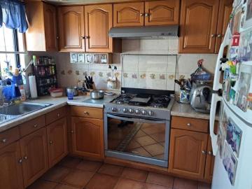 Hermosa Casa en Venta con Seguridad – Excelente Estado en La Tijera