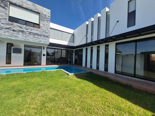 Hermosa casa en VENTA Alquer?as de Pozos