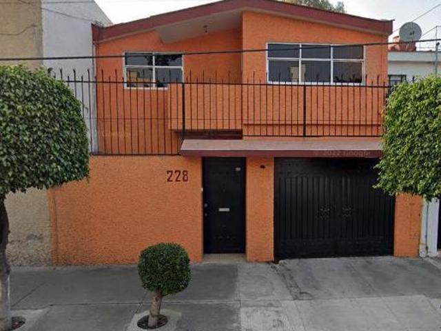 HERMOSA CASA EN VENTA DE REMATE EN COL NUEVA SANTA MARIA AZCAPOTZALCO