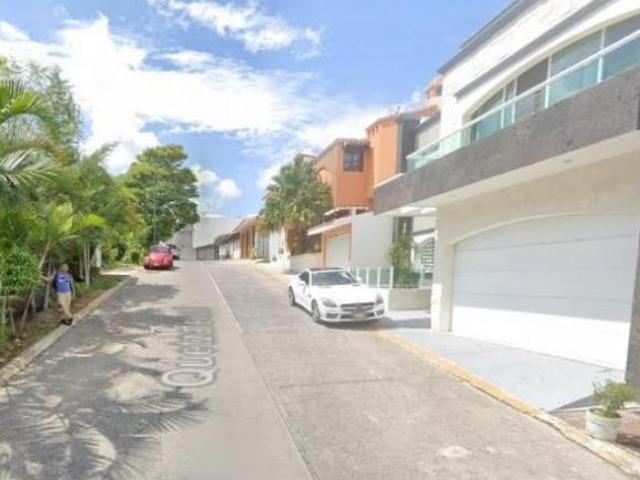 HERMOSA CASA EN VENTA DE REMATE EN XALAPA, VERACRUZ