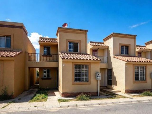 hermosa casa en venta dentro del Condominio Durazno