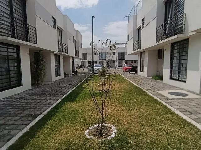 HERMOSA CASA EN VENTA EN COTO PRIVADO $2,450,000