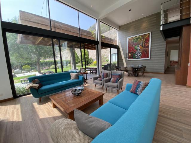 Hermosa casa en Venta en Condominio La Quebrada Cieneguilla