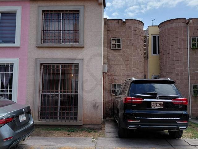 Hermosa Casa En Venta En Chicoloapan, Edo. M?x. | Zona Tranquila Y Segura