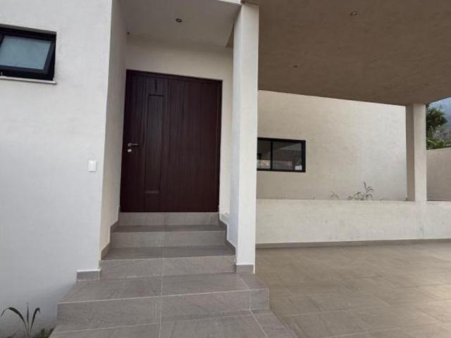 Hermosa casa en venta en Amani Terra! Santiago NL