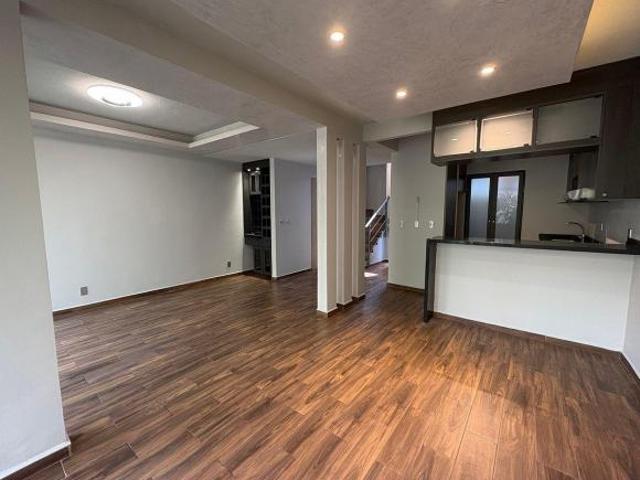 HERMOSA CASA EN VENTA EN BOSQUE REAL