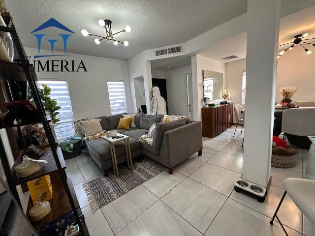 Hermosa casa en venta en Fracc. Saratoga