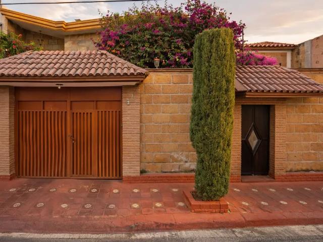 HERMOSA CASA EN VENTA EN LA COLONIA ALTAVISTA DE ATLIXCO PUEBLA