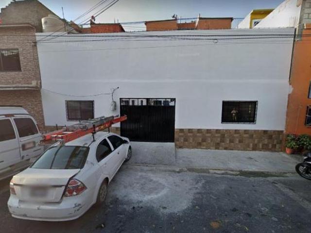 HERMOSA CASA EN VENTA EN LA GAM, MAGNIFICO REMATE!