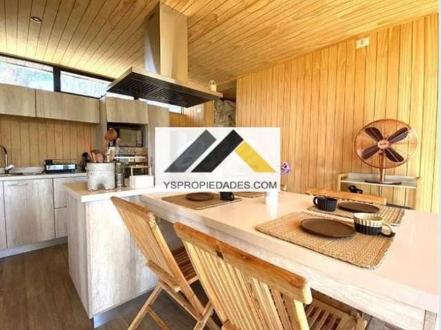 HERMOSA CASA EN VENTA EN LA PLAYA