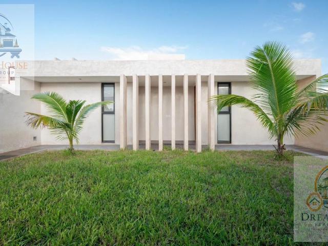 | HERMOSA CASA EN VENTA EN SAN BENITO AL PIE DE LA PLAYA |