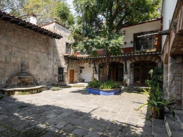 Hermosa Casa en Venta en Santa Catarina, Coyoacán $69,000,000