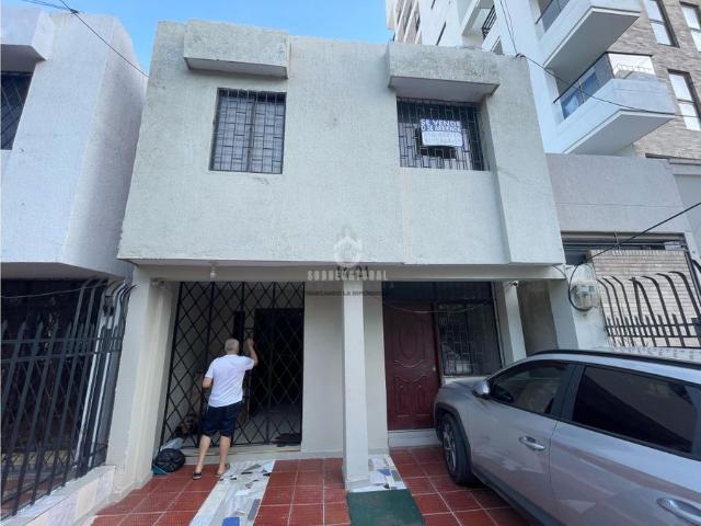 ¡Hermosa casa en venta en sector de san pedro alejandrino! G 17