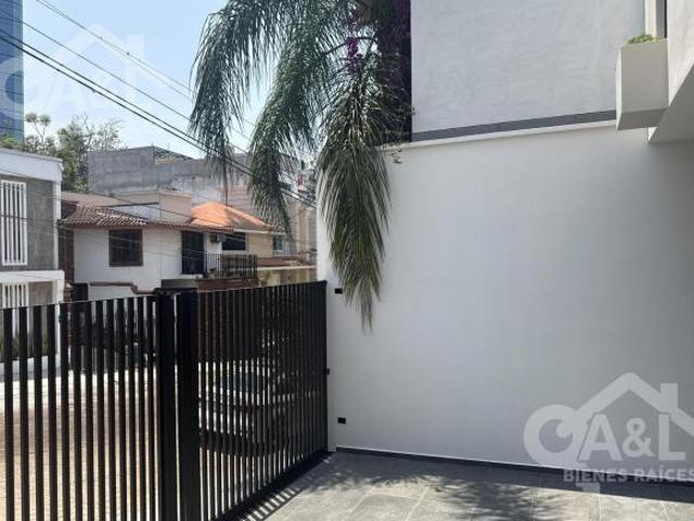Hermosa Casa en Venta en Fraccionamiento Rubi Animas