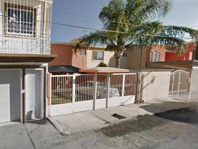Hermosa Casa en venta en Valle de los girasoles Celaya Guanajuato