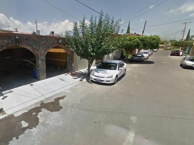 Hermosa Casa en Venta en Zona de Oro Celaya Guanajuato