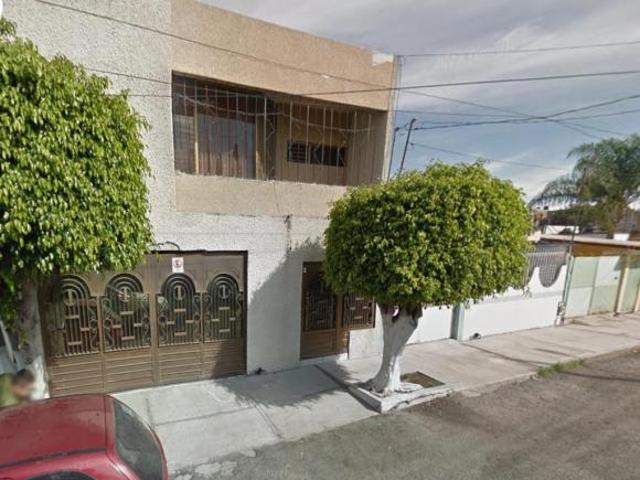 Hermosa Casa en Venta Luis González Obregón Zona de Oro