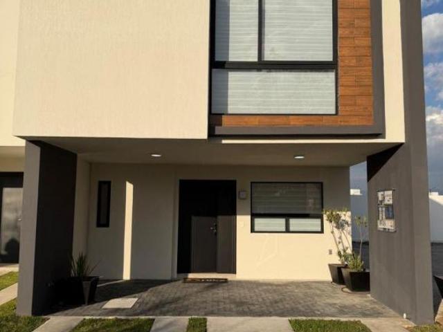 HERMOSA CASA EN VENTA NUEVA A 45 min CDMX SANTA FE EN PRIVADA CON SEGURIDAD