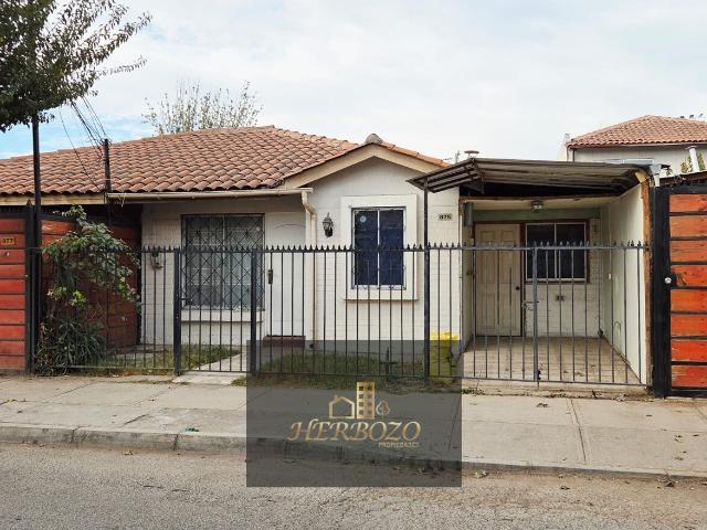 Hermosa Casa en Venta Quilicura 3 D 1 B + Estacionamiento