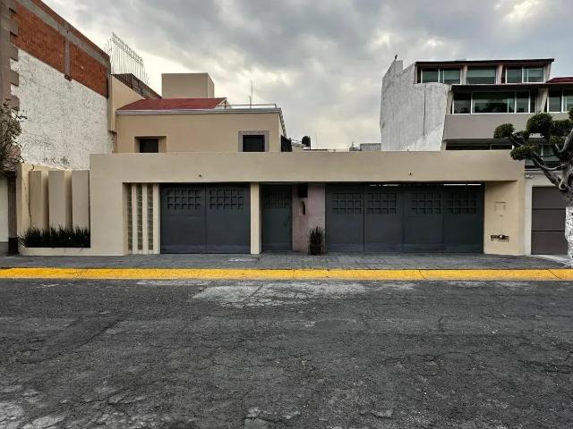HERMOSA CASA EN VENTA, TORRES LINDAVISTA