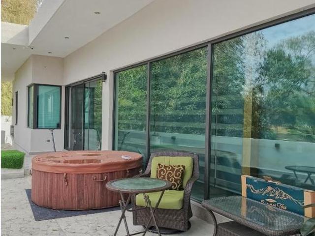 Hermosa Casa en venta, zona Santiago