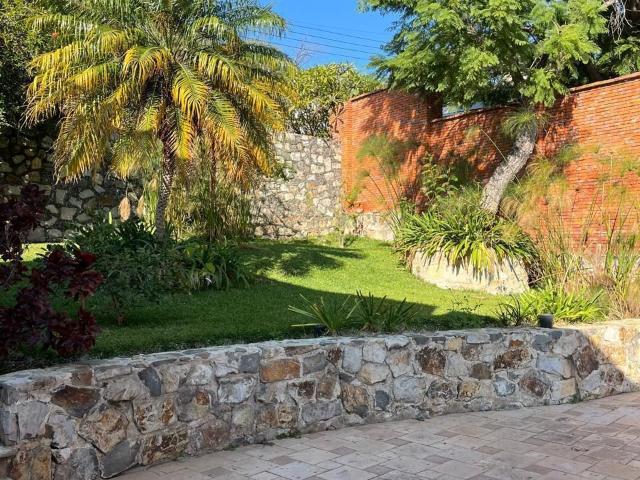 Hermosa Casa En Vista De El Lago