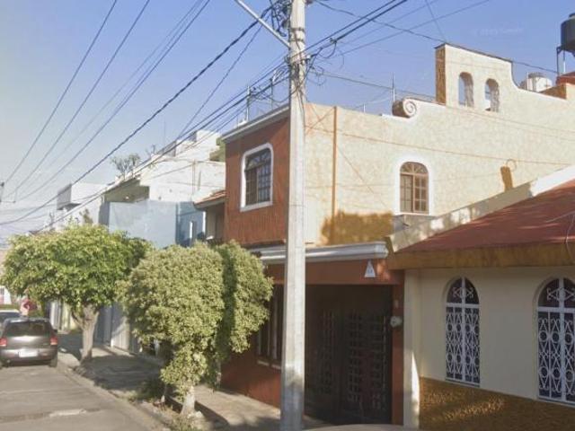 HERMOSA CASA EN ZAMORA DE HIDALGO A UN COSTO MUY ACCESIBLE