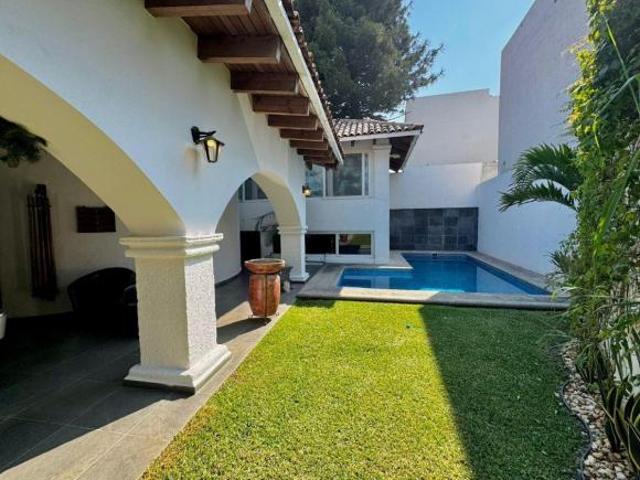 Hermosa casa estilo mediterráneo en Reforma, Cuernavaca. Con alberca y seguridad 24 7