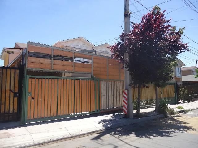 Hermosa Casa Familiar Disponible Desde El 1 De Octubre