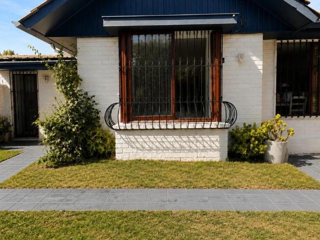 Hermosa casa familiar, luminosa y lista para habitar